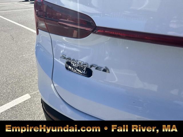 Used 2023 Hyundai Santa Fe SEL w/ Cargo Package image 5