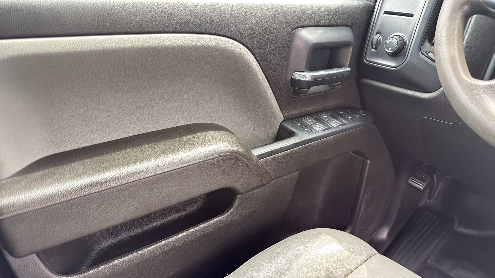 Used 2018 Chevrolet Silverado 2500 W/T w/ WT Convenience Package RWD image 5