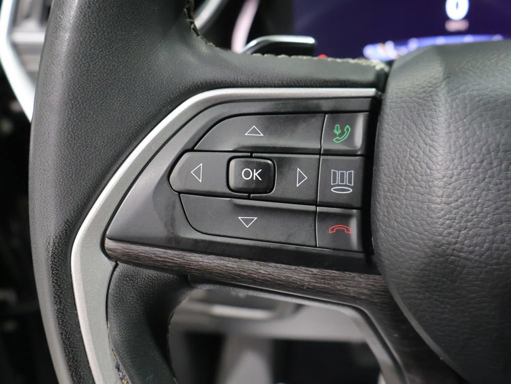 Used 2023 Jeep Grand Cherokee Limited AWD/4WD image 38