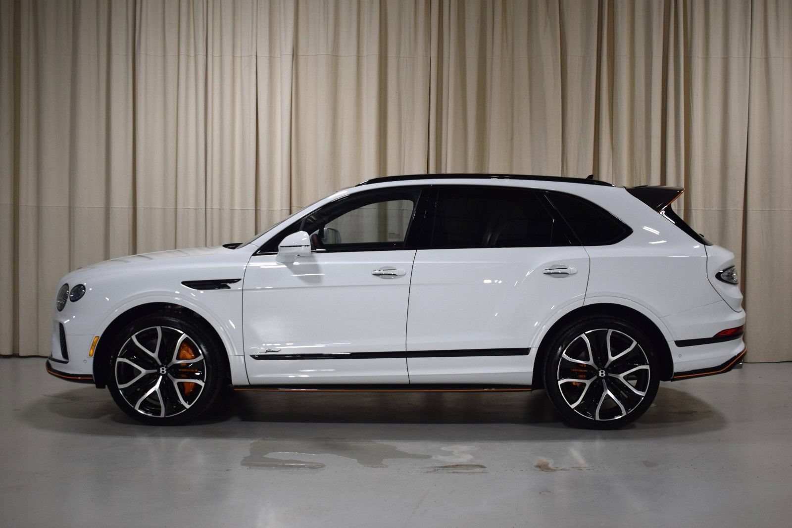 New 2026 Bentley Bentayga Speed AWD/4WD image 16