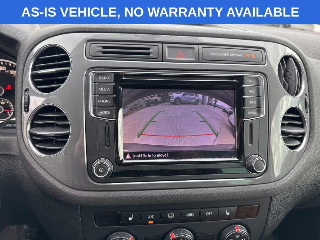 Used 2016 Volkswagen Tiguan SE image 6