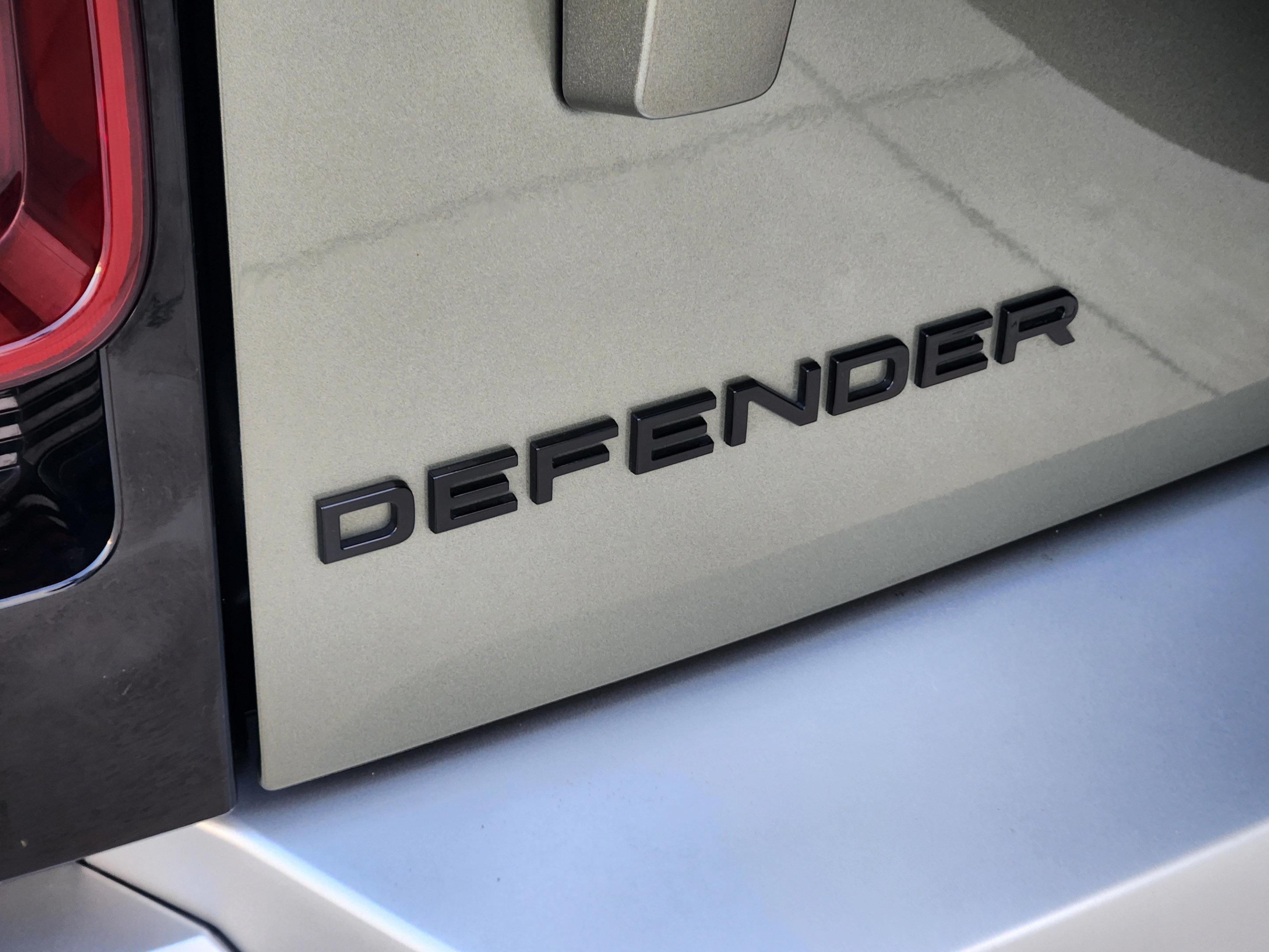 Certified 2023 Land Rover Defender 110 S AWD/4WD image 35