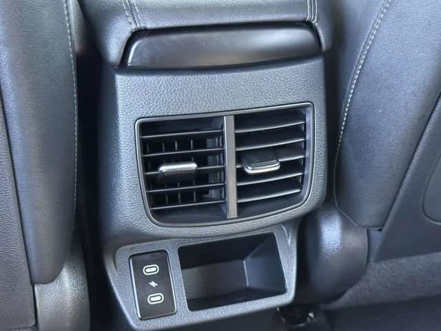 Used 2025 Kia Seltos EX AWD/4WD image 16