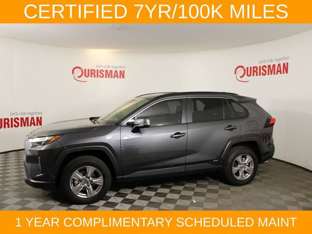 Used 2025 Toyota RAV4 XLE AWD/4WD image 4