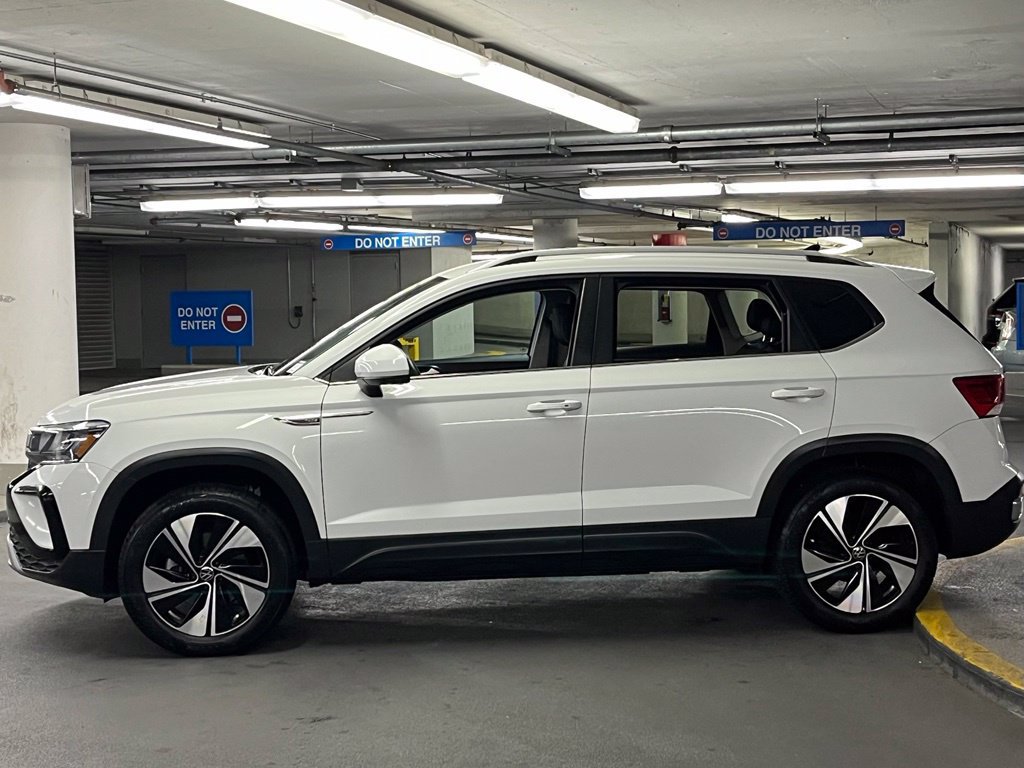Used 2023 Volkswagen Taos SE AWD/4WD image 33