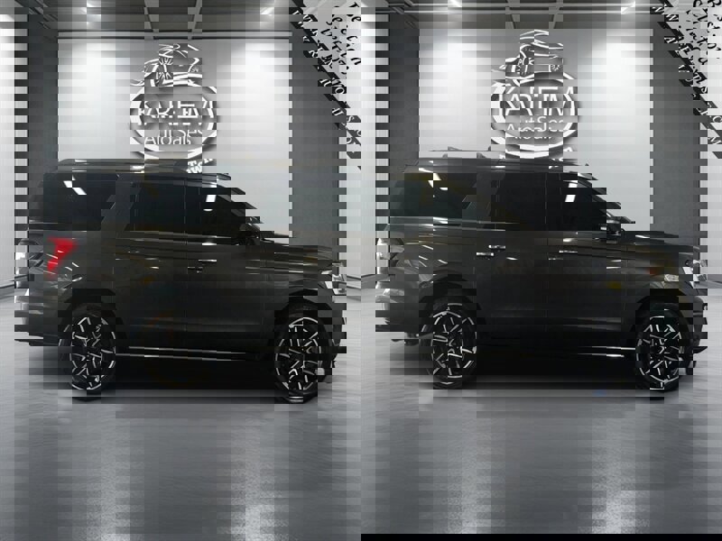 Used 2019 Ford Expedition Max Limited w/ Special Edition Package image 4