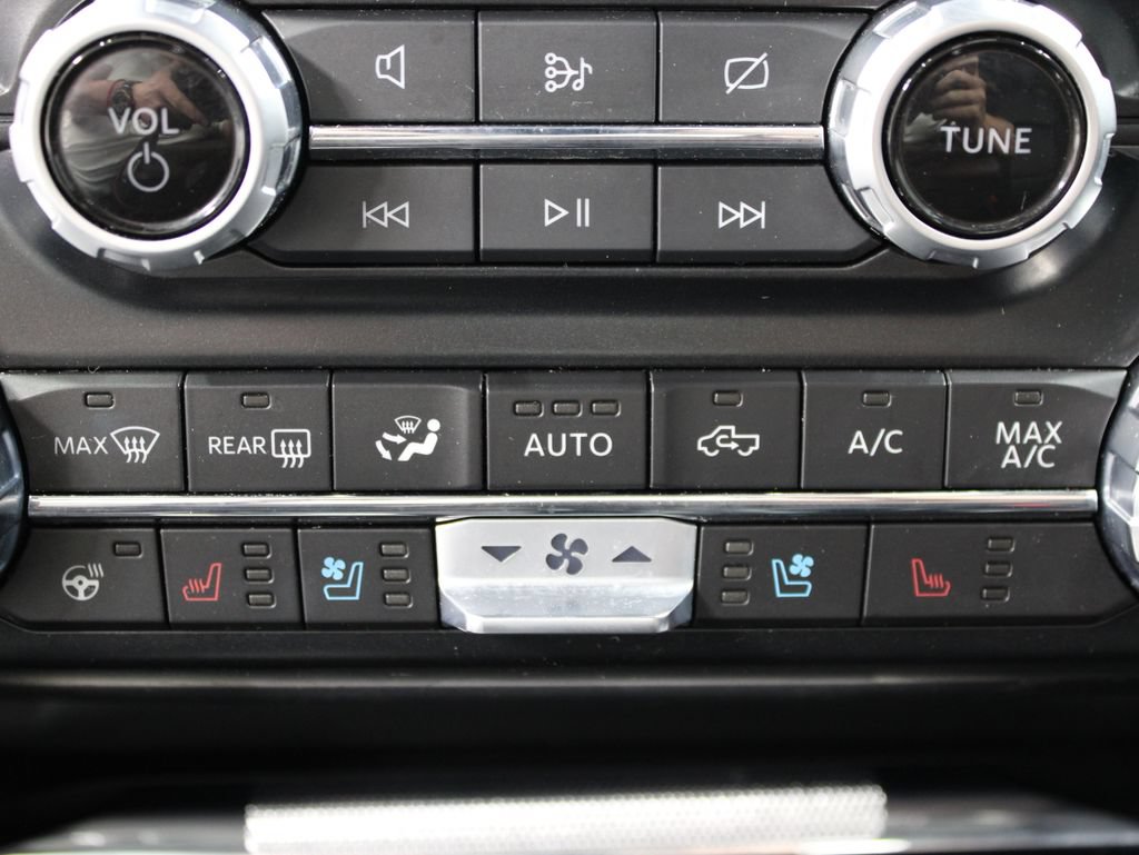 Used 2023 Ford F150 Lariat w/ Equipment Group 502A High AWD/4WD image 70