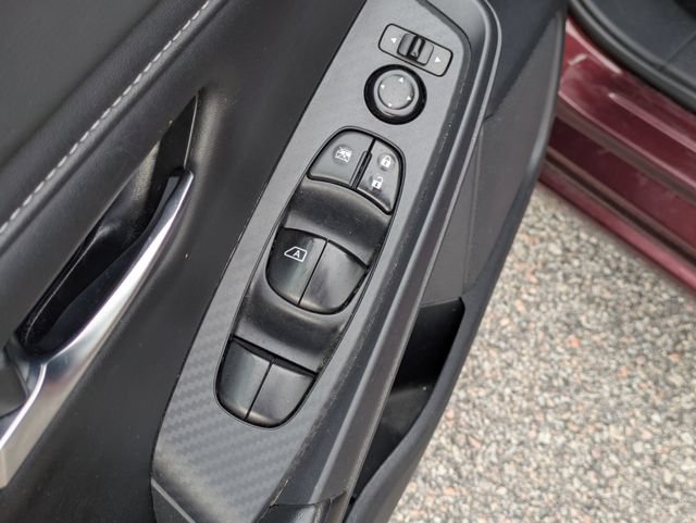 Used 2022 Nissan Sentra SV FWD image 13