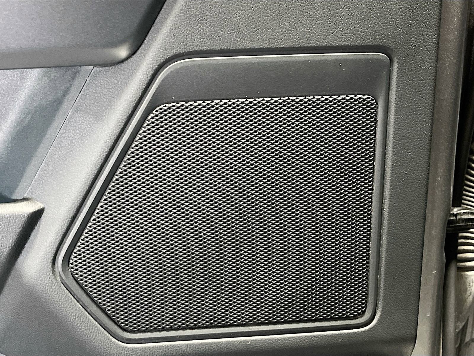 Used 2021 Ford F150 Lariat w/ FX4 Off-Road Package image 19