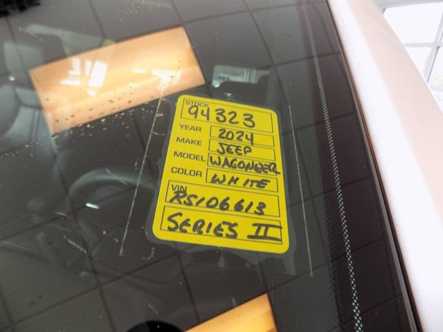 Certified 2024 Jeep Wagoneer L Series II image 44