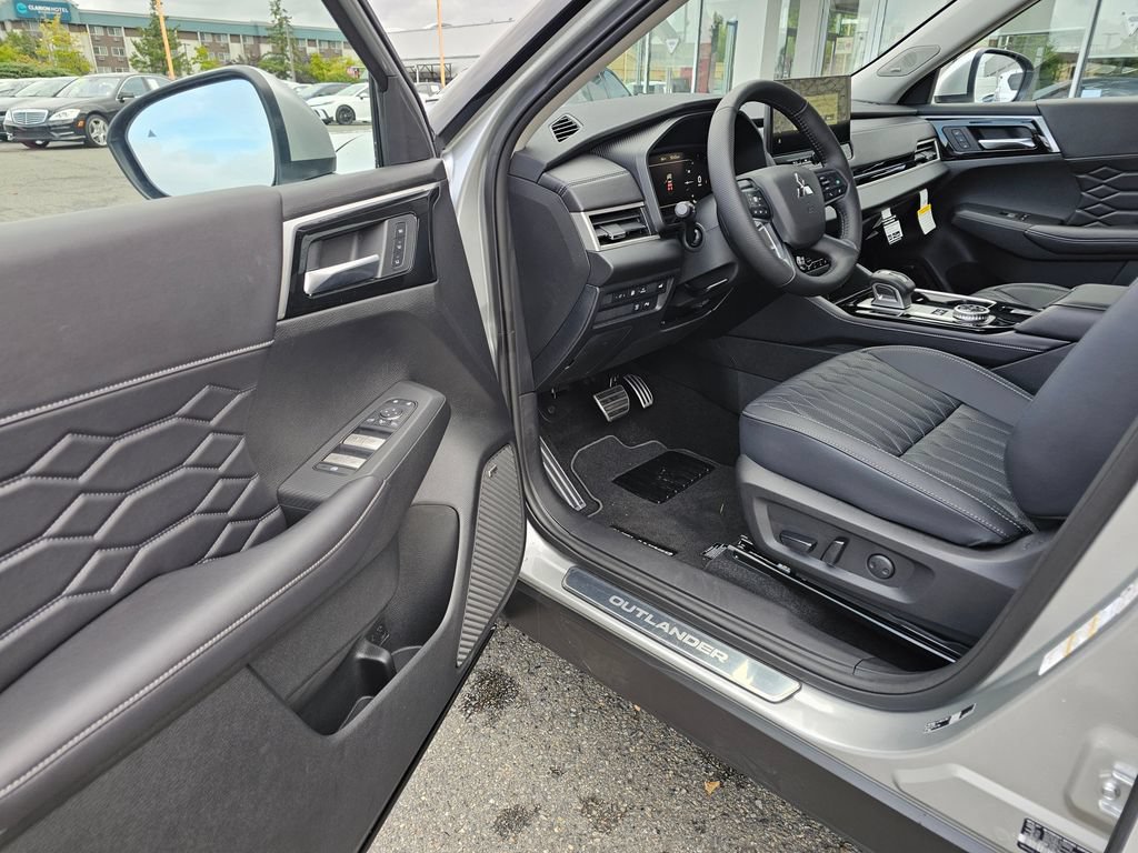 New 2026 Mitsubishi Outlander SEL AWD/4WD image 15