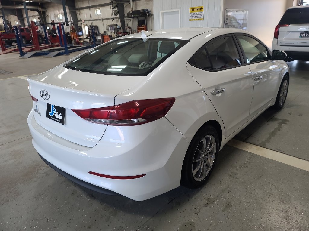 Used 2017 Hyundai Elantra Value Edition image 5