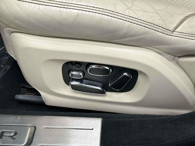 Used 2015 Jaguar XJ L Portfolio AWD/4WD image 36