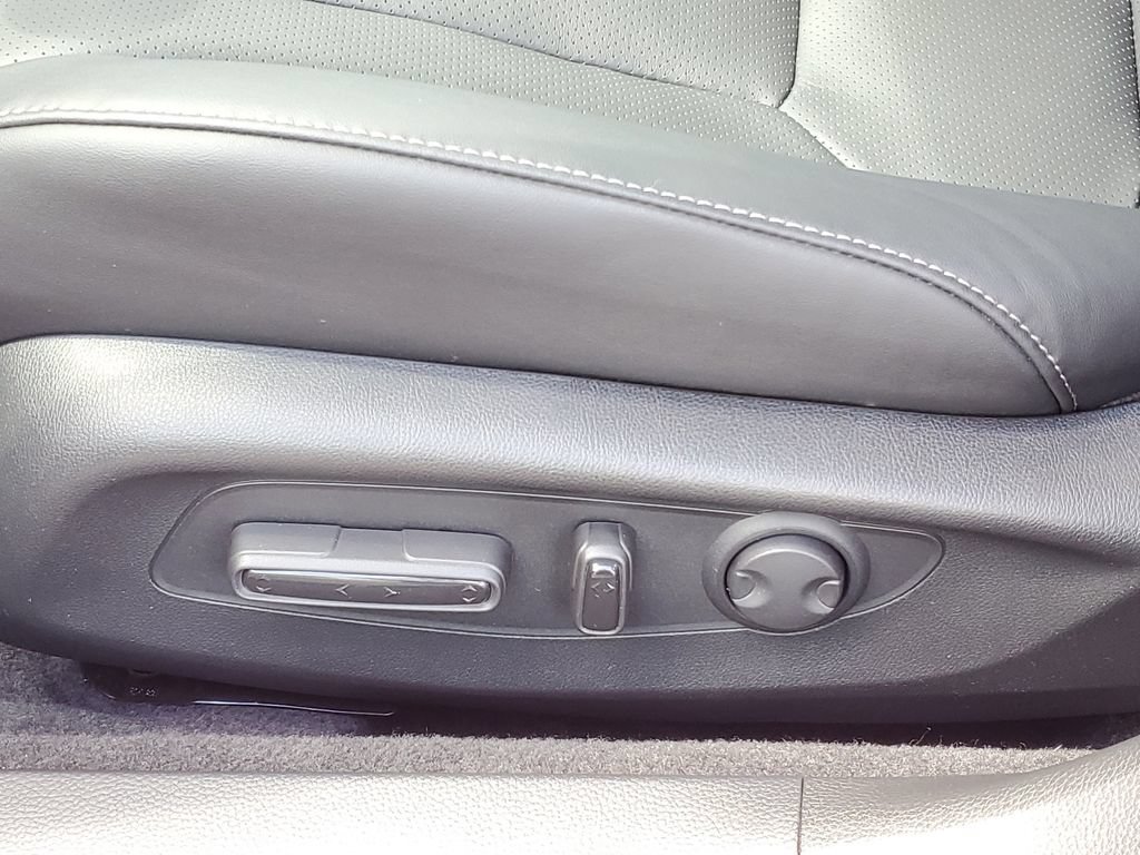 Used 2025 Honda Accord Sport image 8