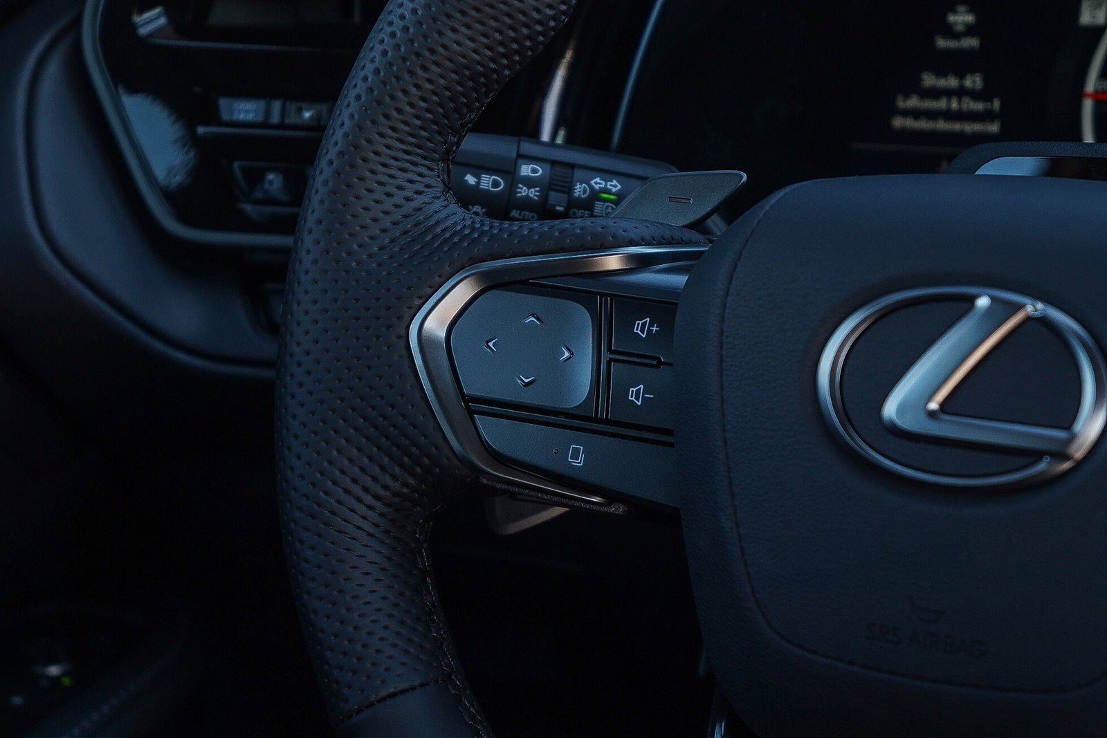 New 2026 Lexus TX 500h AWD image 17