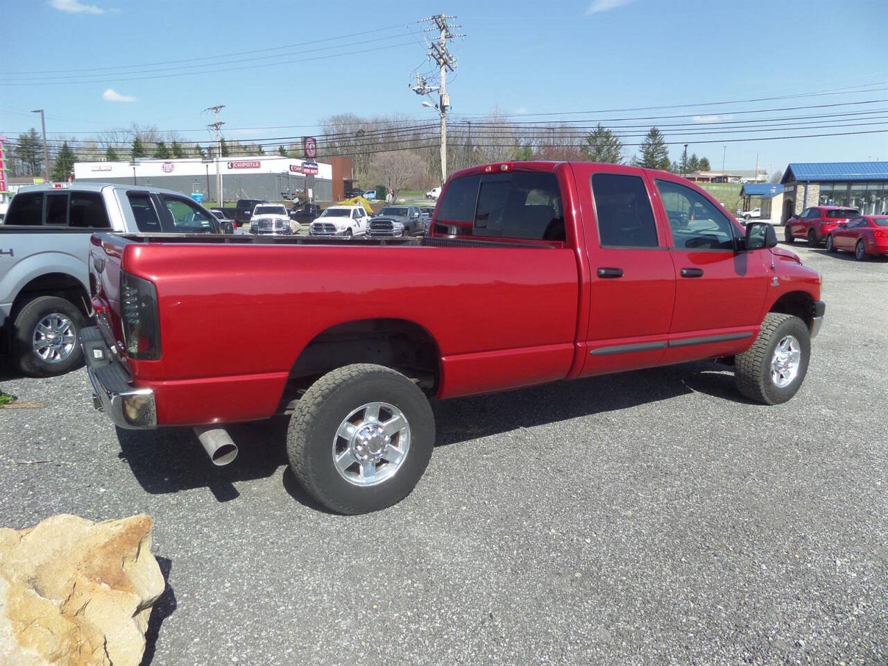 Used 2009 Dodge Ram 2500 Truck SLT w/ Popular Equipment Group AWD/4WD image 4