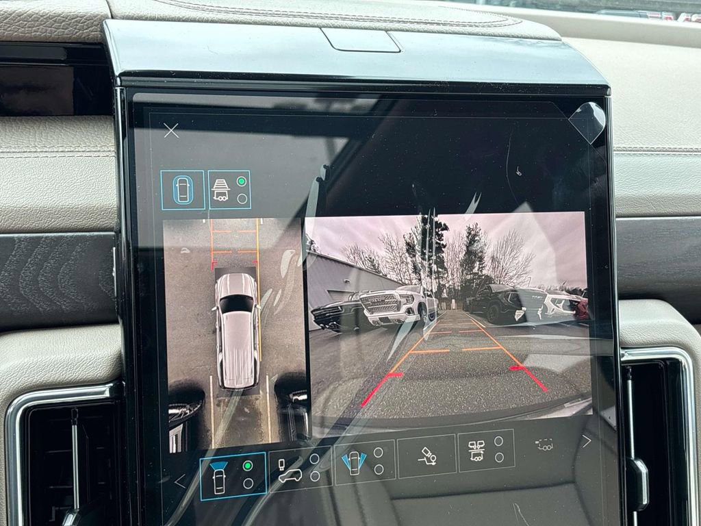 New 2026 GMC Yukon XL Denali w/ Denali Reserve Package image 16