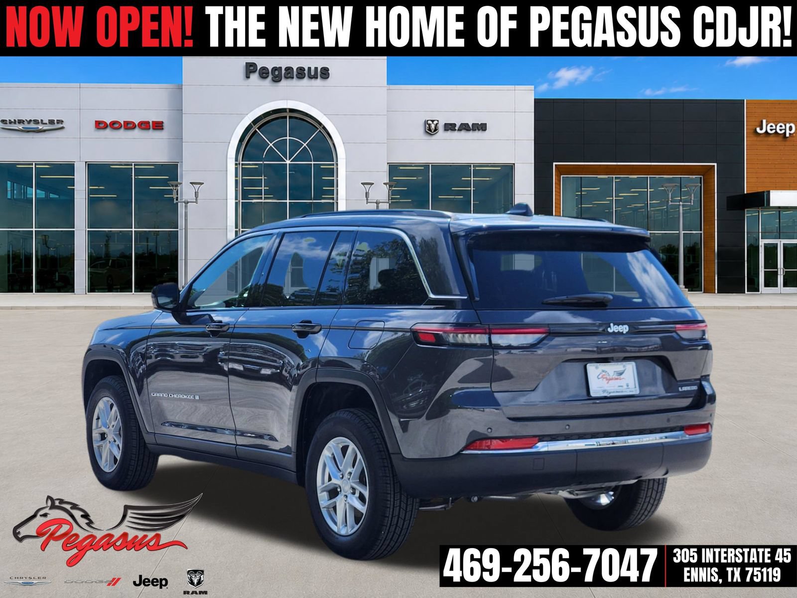 New 2026 Jeep Grand Cherokee Laredo RWD image 4