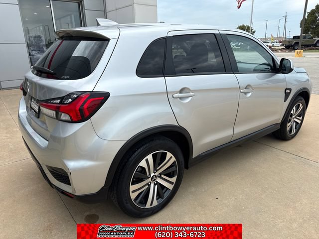 Used 2024 Mitsubishi Outlander Sport SE AWD/4WD image 5