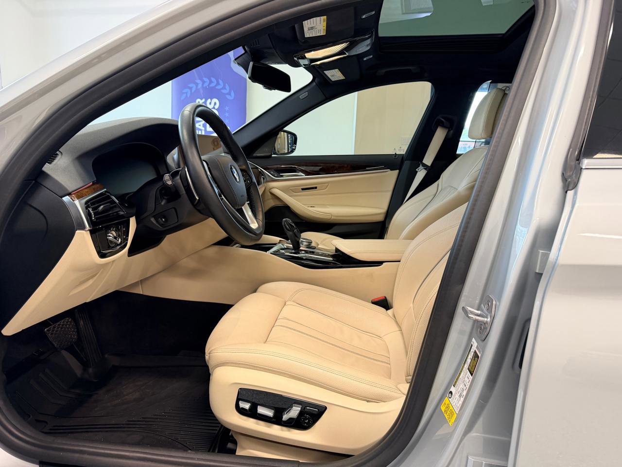 Used 2019 BMW 530i w/ Premium Package RWD image 20
