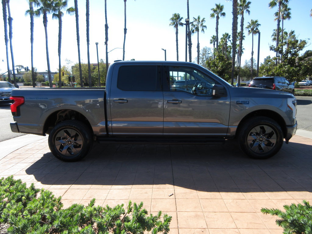 Certified 2025 Ford F150 Lightning Flash AWD/4WD image 5