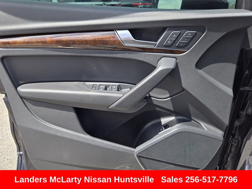Used 2020 Audi Q5 2.0T Premium AWD/4WD image 23