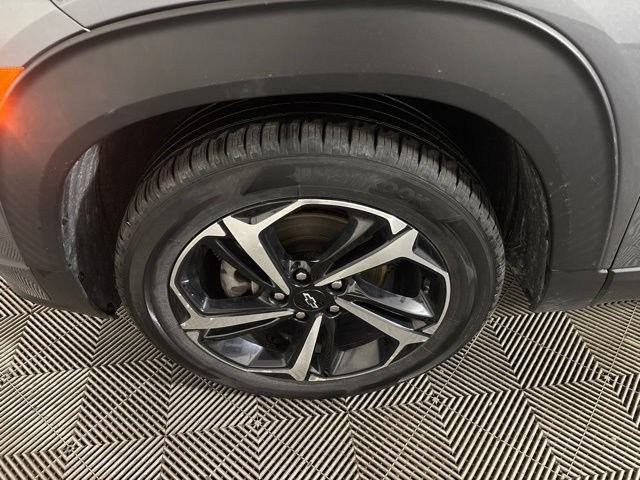 Used 2021 Chevrolet TrailBlazer RS w/ Sun and Liftgate Package FWD image 41