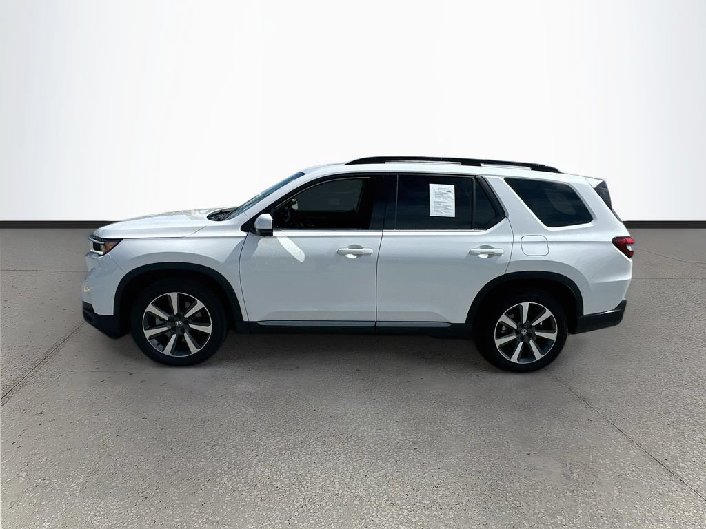Used 2025 Honda Pilot Elite image 4