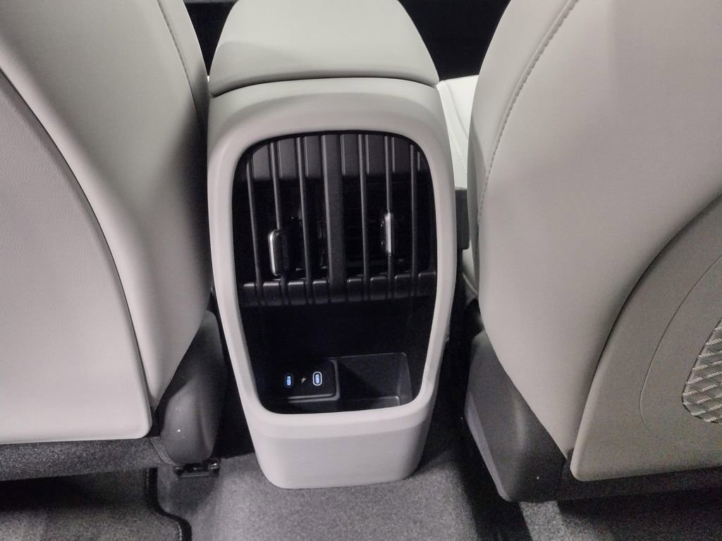 New 2026 Hyundai Kona SEL Premium image 32
