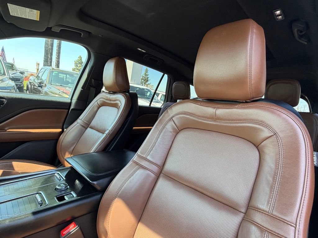 Used 2022 Lincoln Aviator Reserve AWD/4WD image 24
