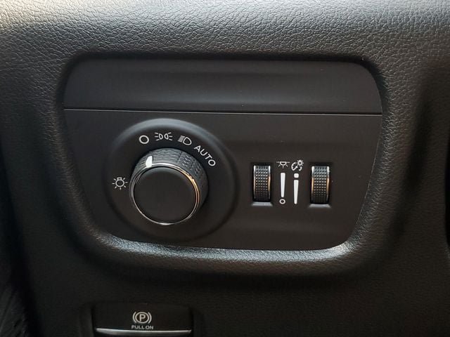 New 2026 Jeep Grand Cherokee Laredo X AWD/4WD image 33