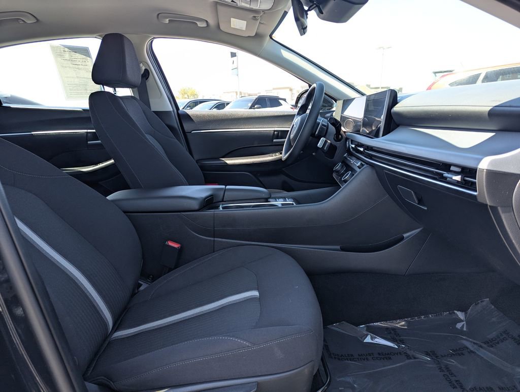 Used 2024 Hyundai Sonata SEL FWD image 30