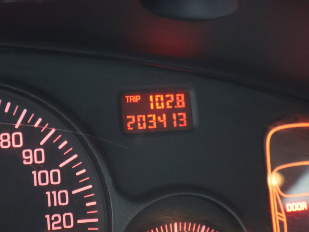 Used 2003 Pontiac Bonneville SE w/ Leather Appointment Package image 6