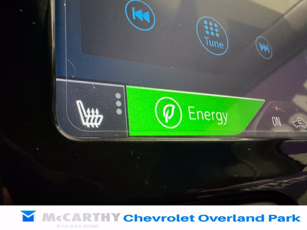 Used 2021 Chevrolet Bolt Premier w/ Infotainment Package FWD image 24