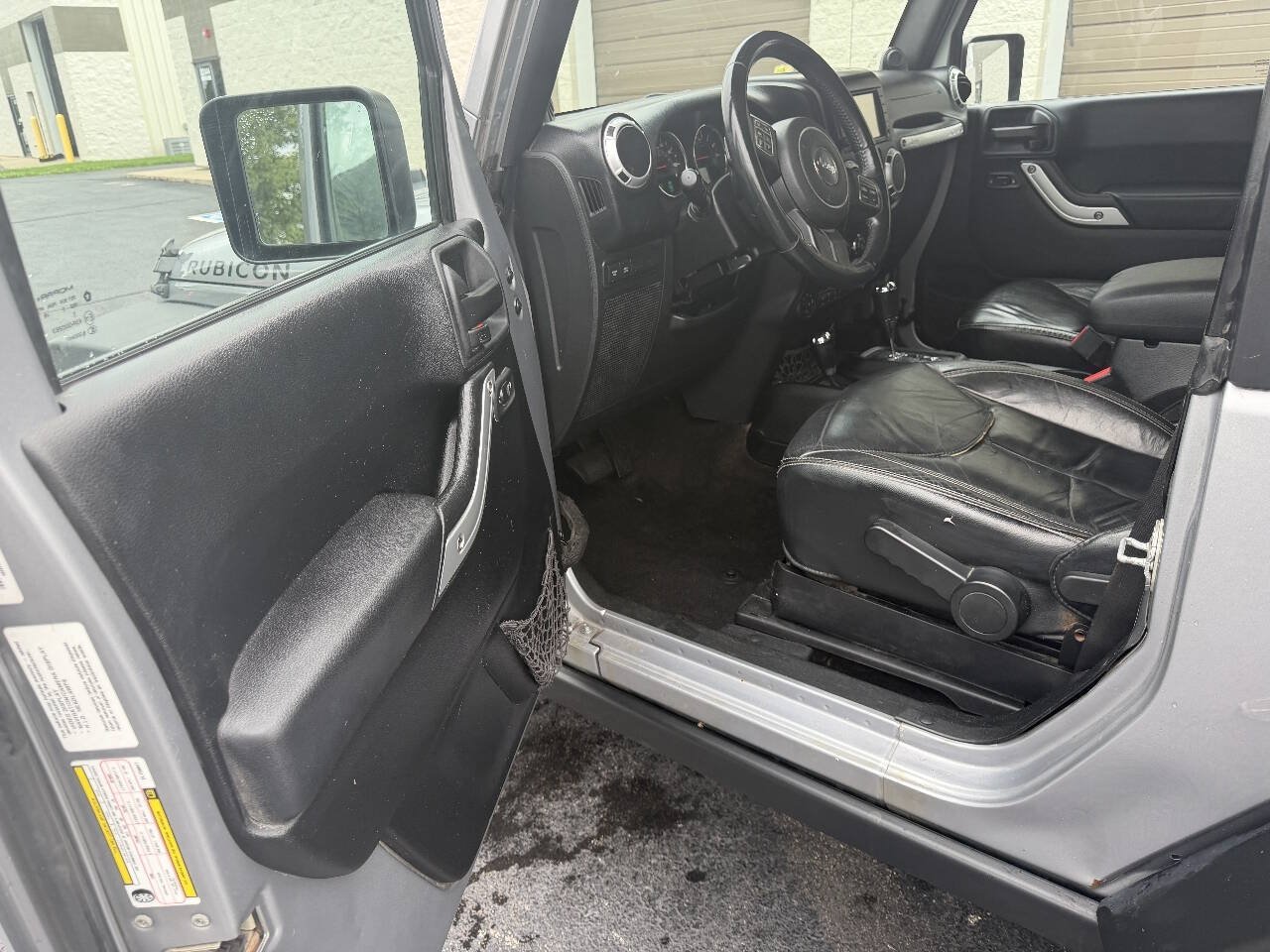 Used 2014 Jeep Wrangler Rubicon w/ Dual Top Group AWD/4WD image 10
