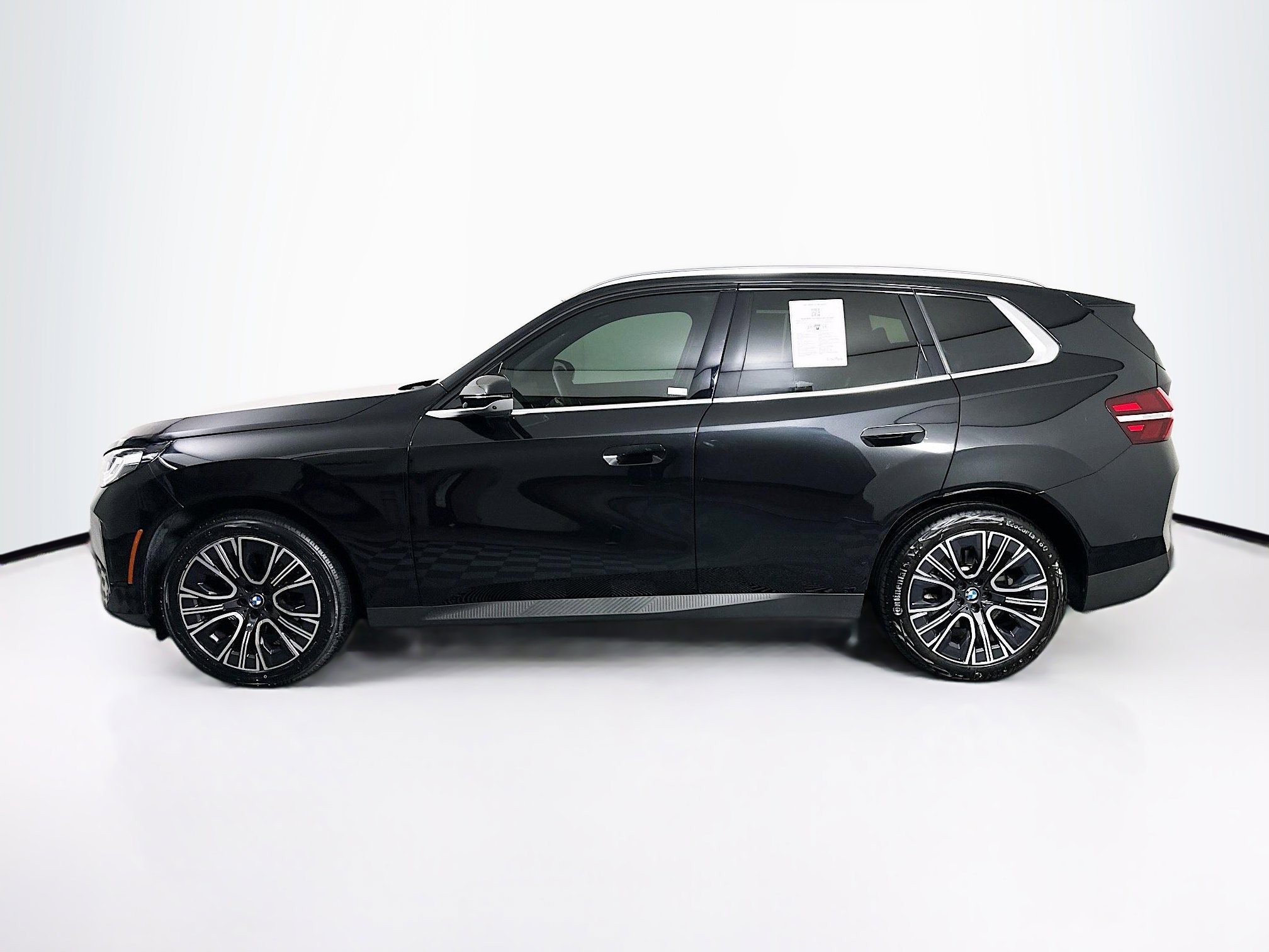 Used 2025 BMW X3 xDrive30i w/ Premium Package image 4