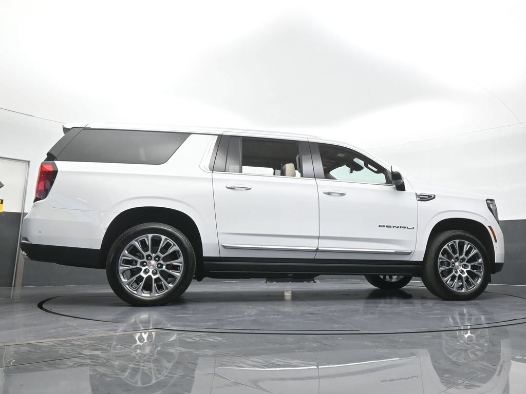 Used 2026 GMC Yukon XL Denali w/ Denali Reserve Package AWD/4WD image 74