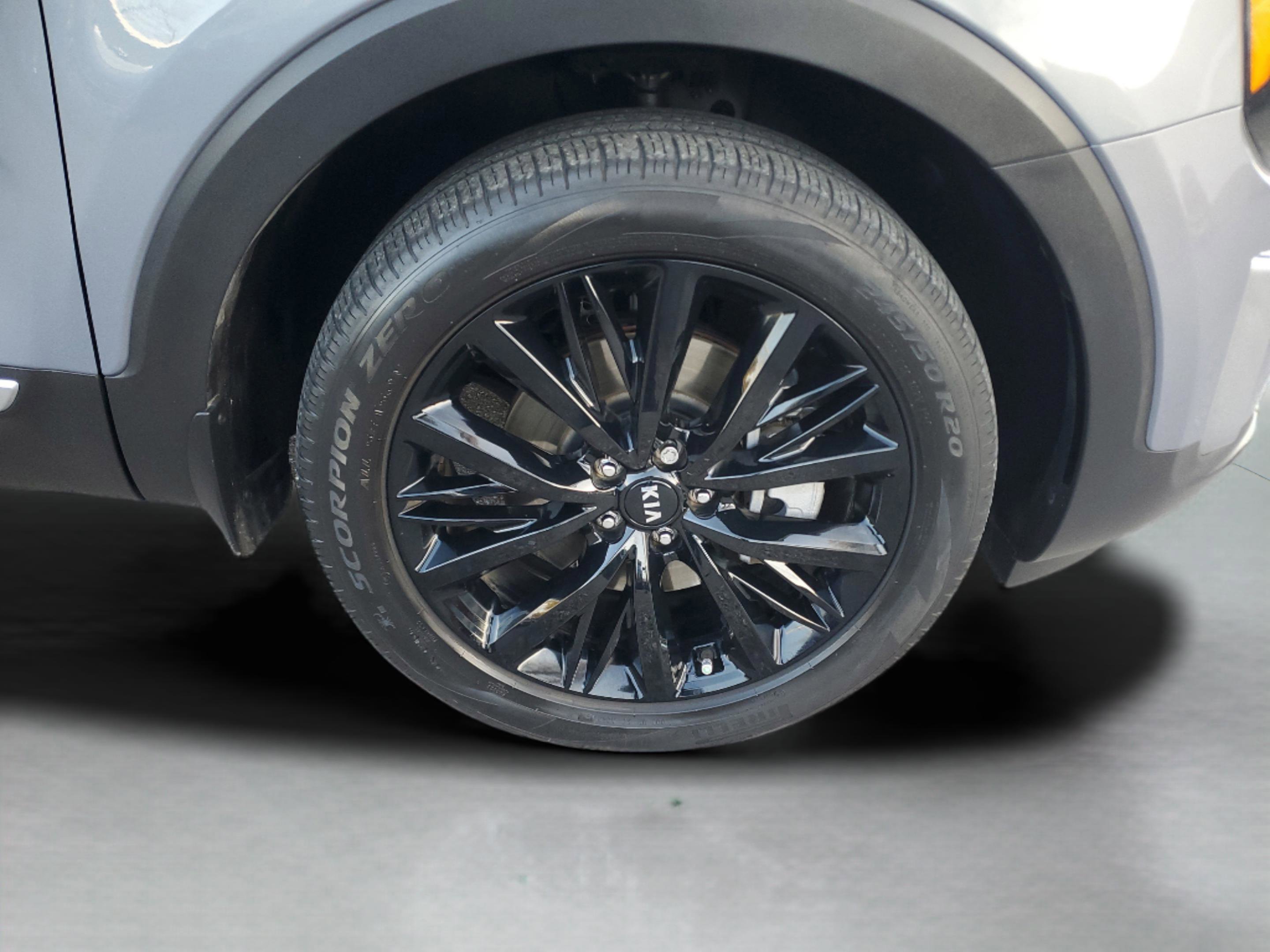 Used 2020 Kia Telluride SX image 34