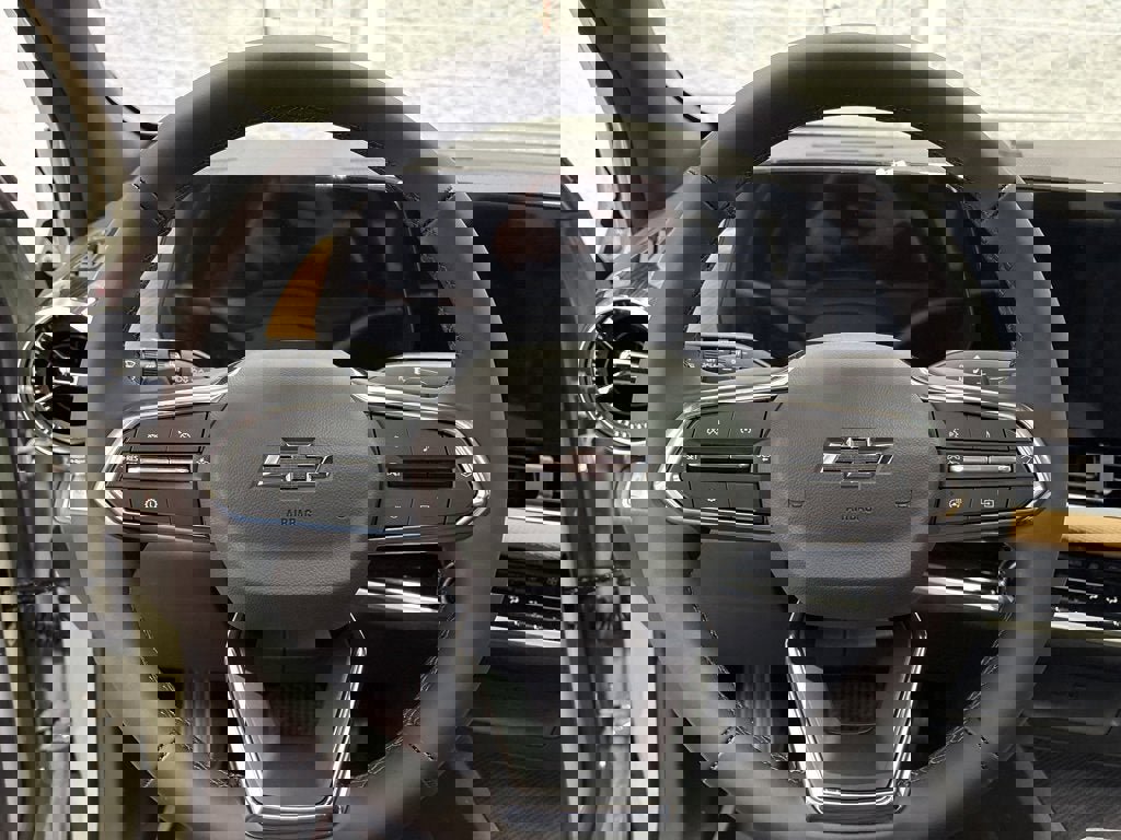 New 2026 Chevrolet Equinox ACTIV w/ Convenience Package III image 24