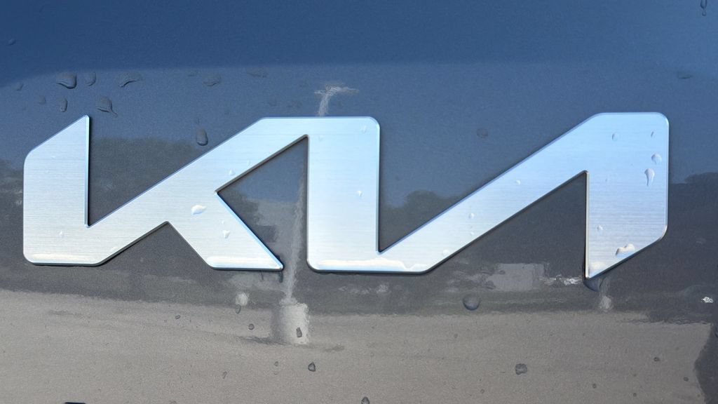 Used 2025 Kia Telluride S AWD/4WD image 45