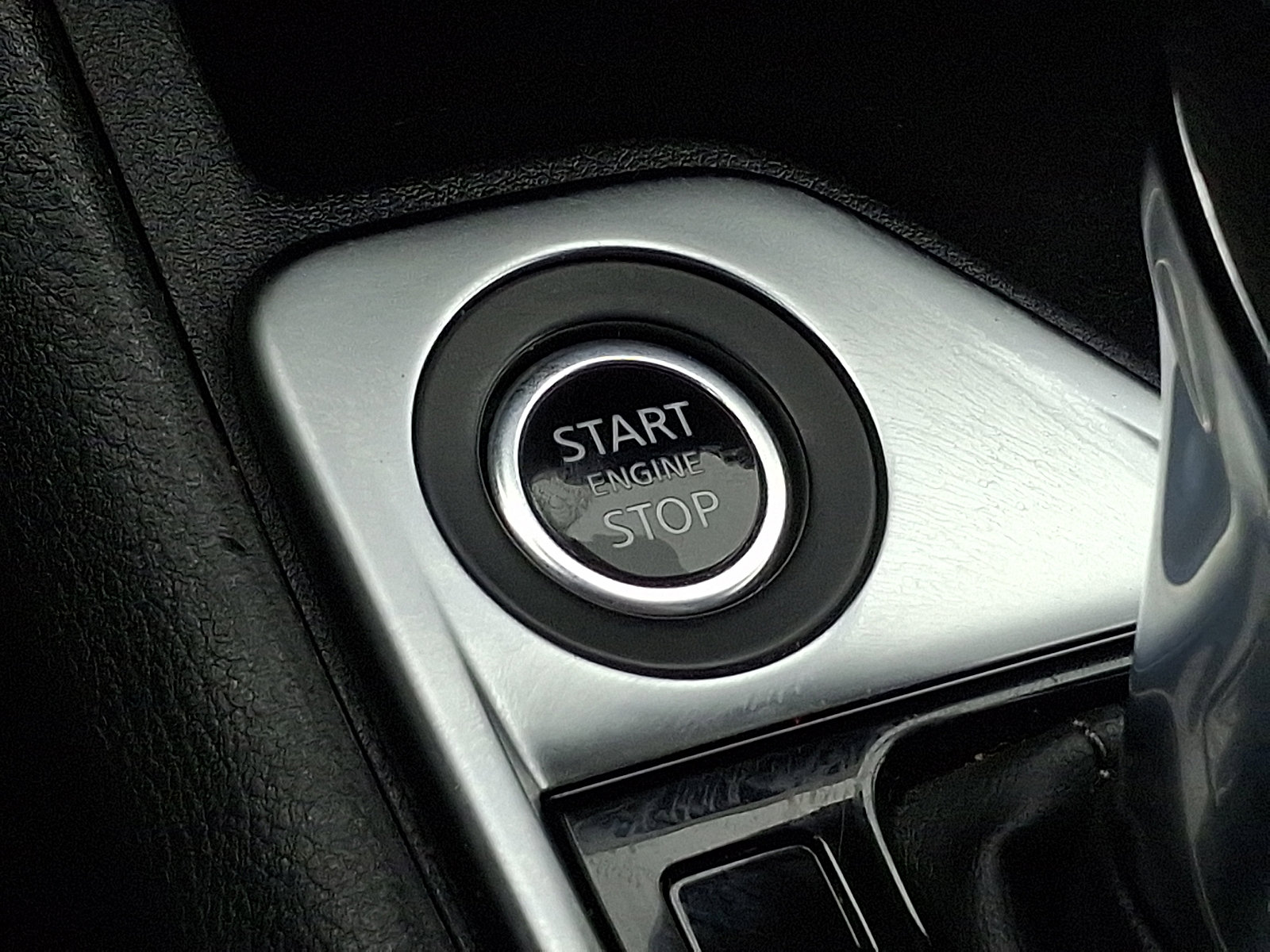 Used 2024 Nissan Sentra SV image 23