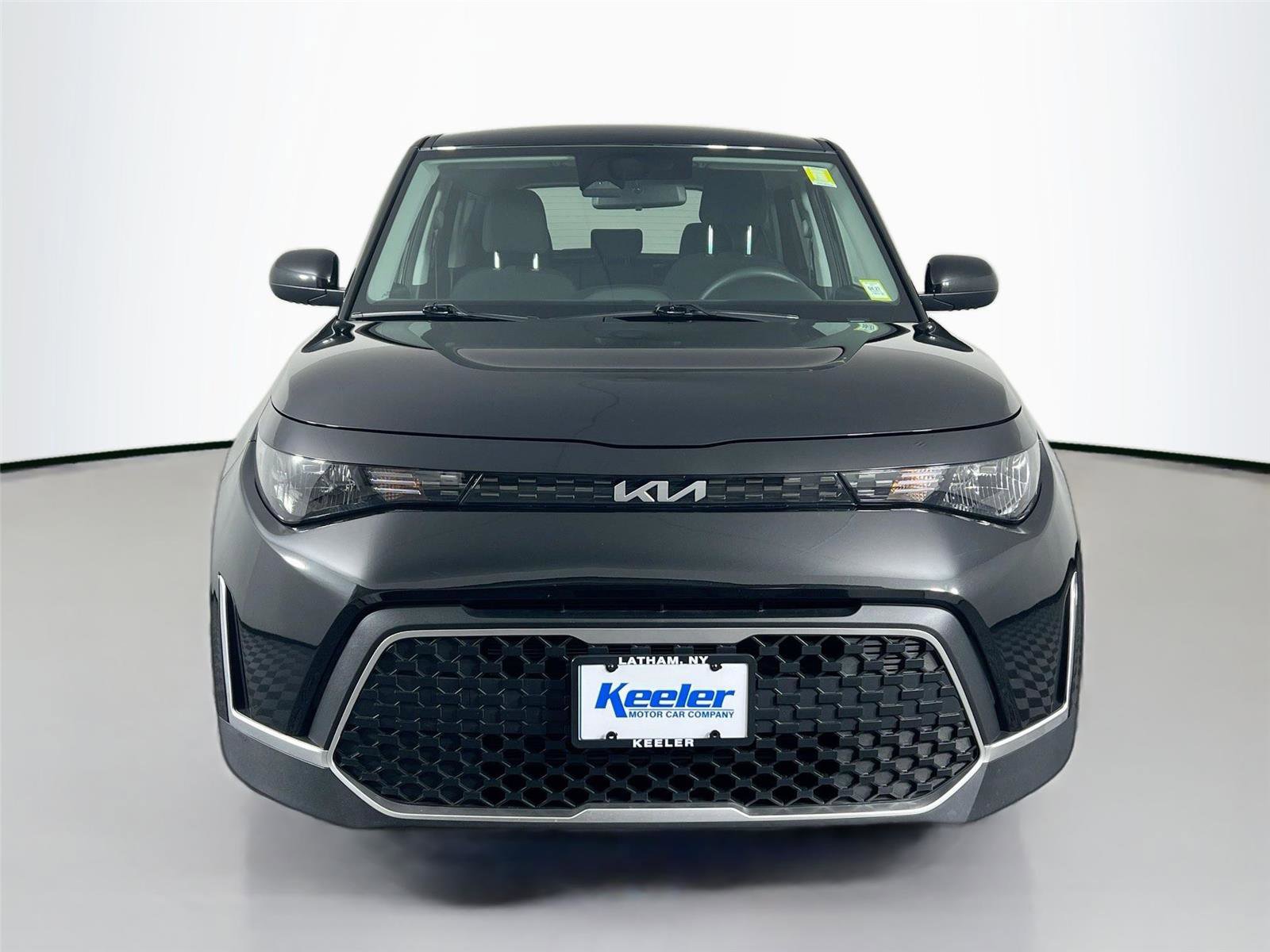 Used 2025 Kia Soul LX w/ LX Technology Package FWD image 9