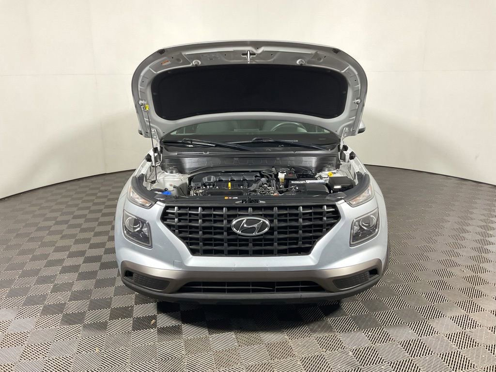 Used 2021 Hyundai Venue SE FWD image 8