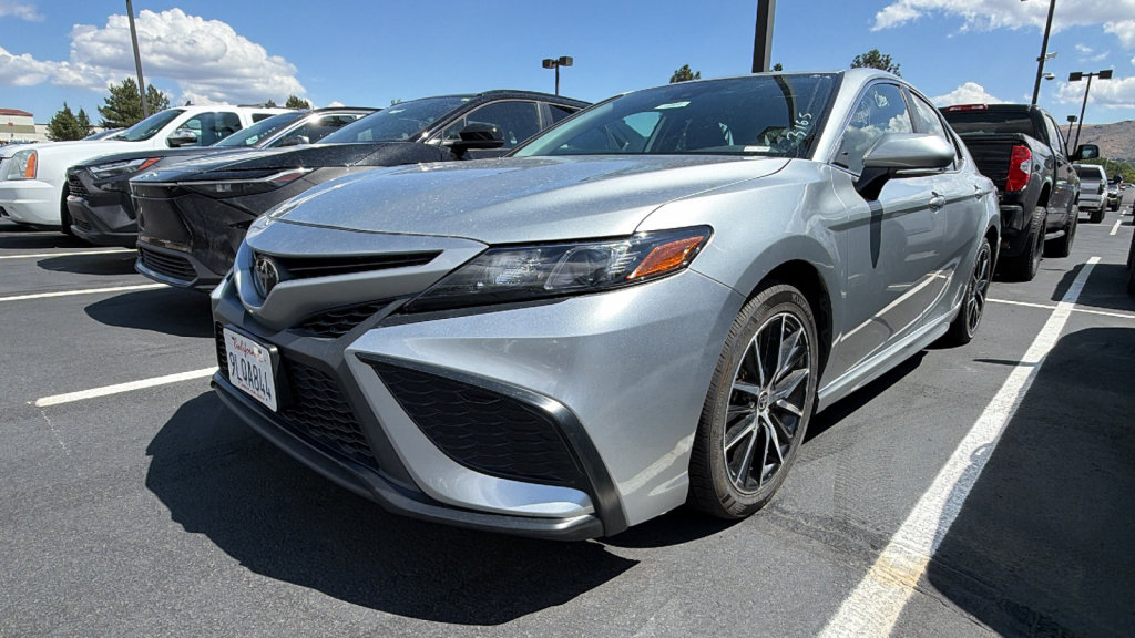 Certified 2024 Toyota Camry SE FWD image 4