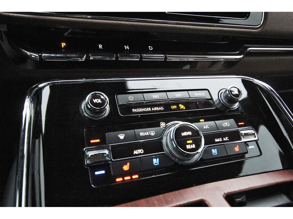 Used 2022 Lincoln Navigator L Reserve image 24