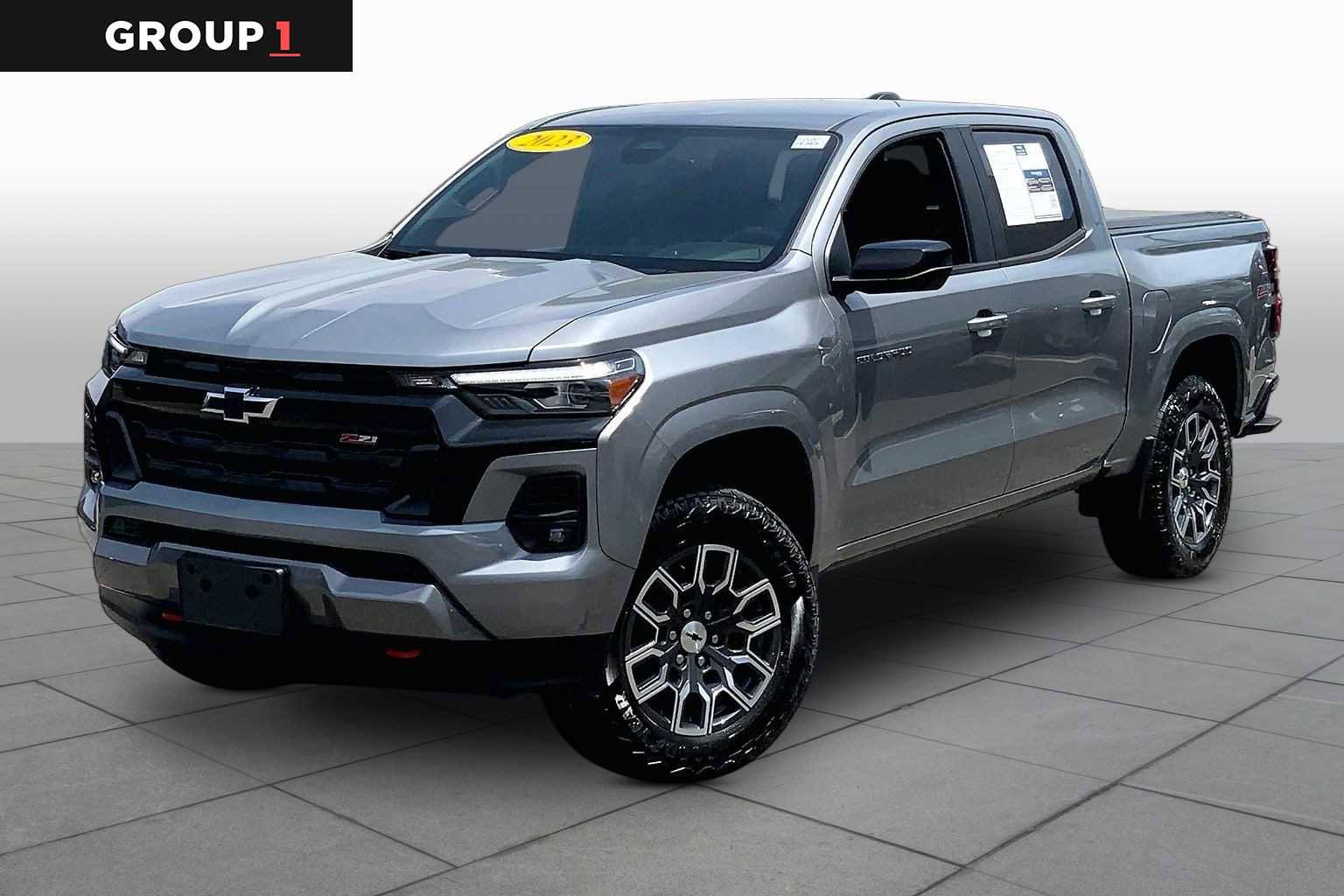 Used 2023 Chevrolet Colorado Z71 w/ Z71 Convenience Package 2
