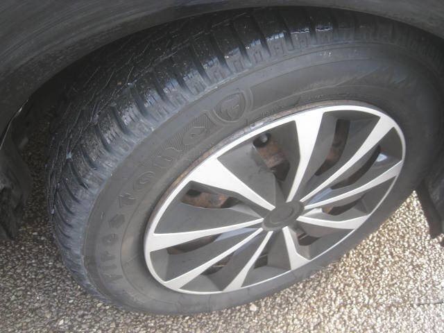 Used 2013 Toyota Prius V Five image 35