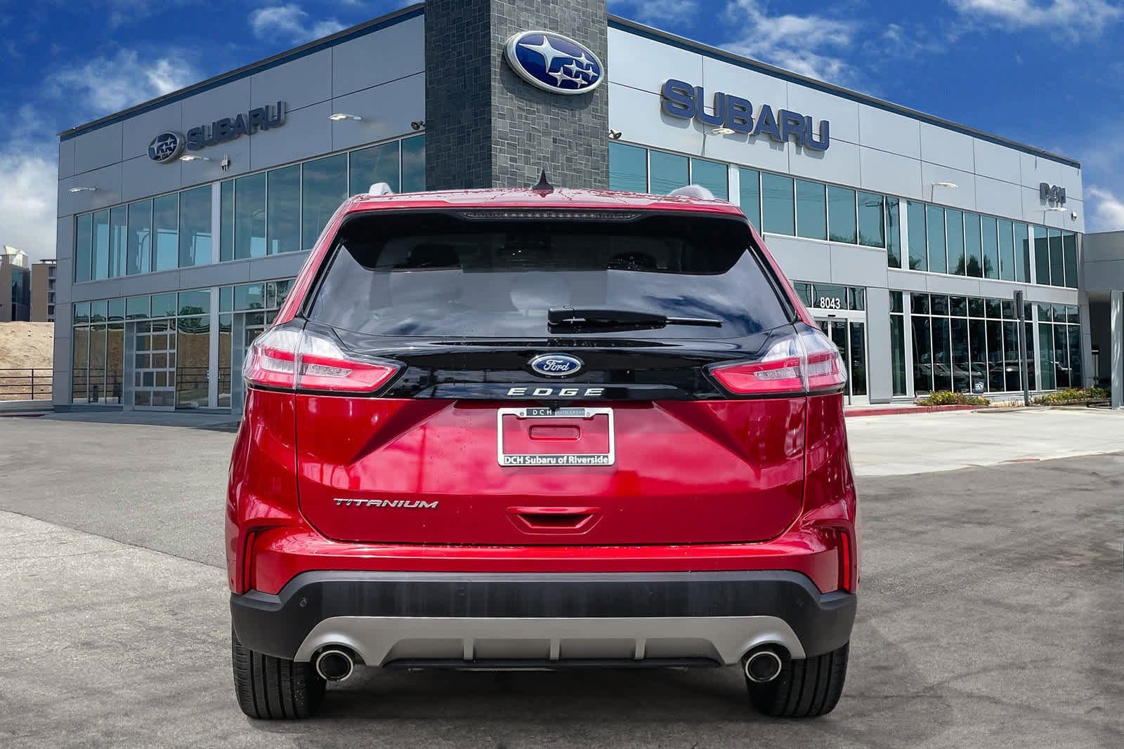 Used 2021 Ford Edge Titanium w/ Equipment Group 301A FWD image 5