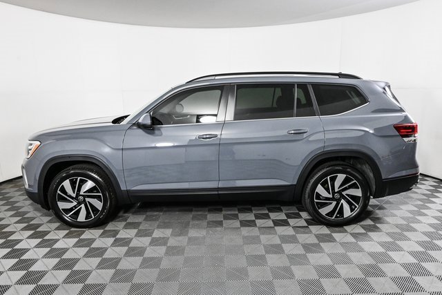 New 2026 Volkswagen Atlas SE image 3