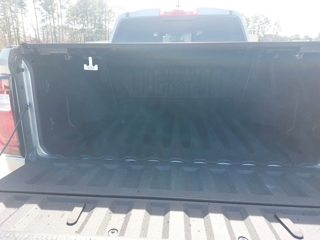 Used 2025 GMC Canyon AT4 w/ AT4X Package image 11